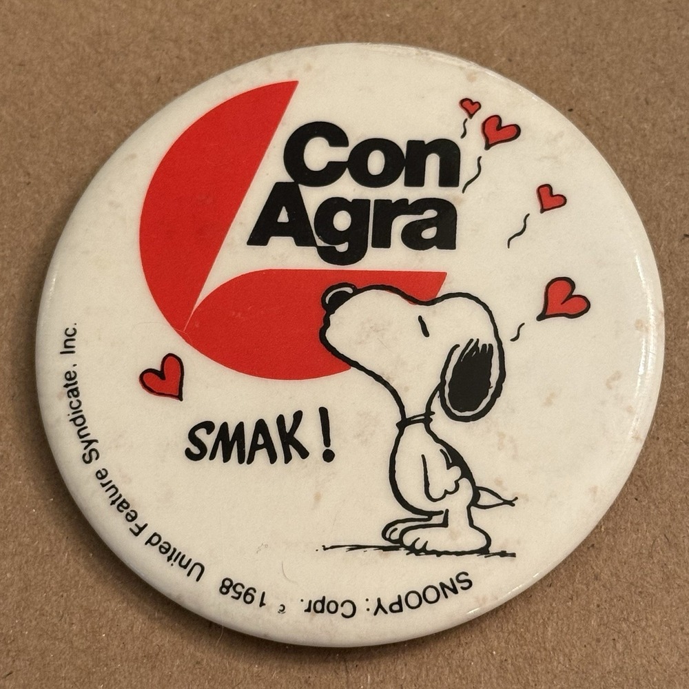 Conagra SWAK Sealed With A Kiss Snoopy 1958 VTG Pinback Button Pin Round Circle